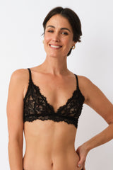 UNE PIECE in Black