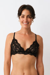 UNE PIECE in Black