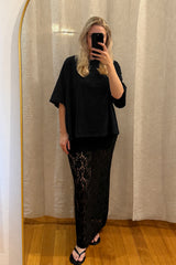UNE PIECE in Black
