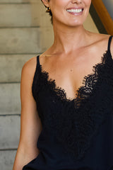 UNE PIECE in Black