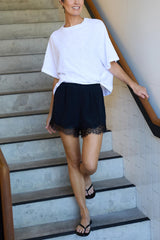 UNE PIECE in Black