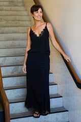UNE PIECE in Black