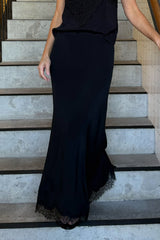 UNE PIECE in Black