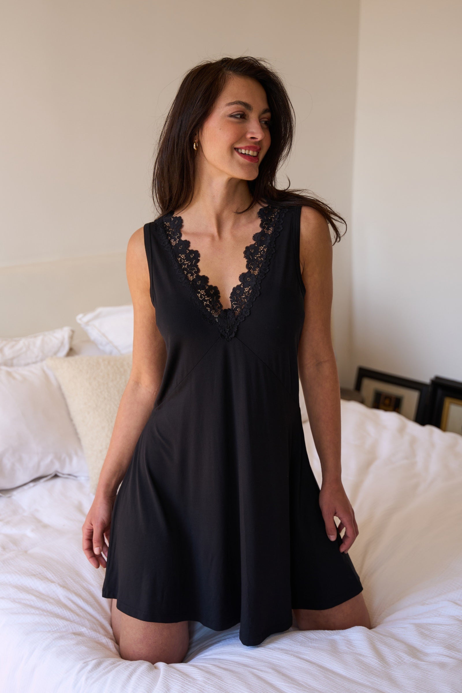 Lace Trim V-Neck Nightie BLACK – UNE PIECE