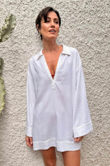 UNE PIECE in White