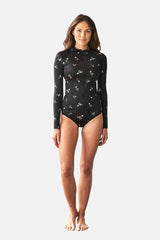 UNE PIECE in Petite Fleur