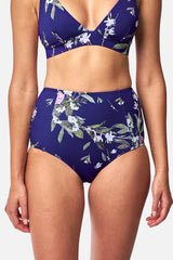 UNE PIECE in Romantique Navy