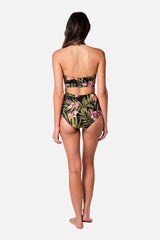 UNE PIECE in Crescent Blooms