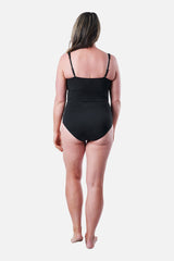 UNE PIECE in Black