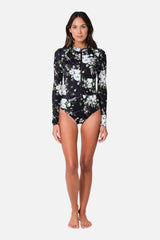 UNE PIECE in London Botanical Black