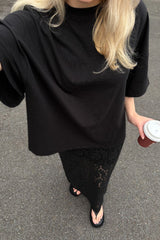UNE PIECE in Black