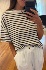 UNE PIECE in White Striped