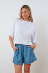 UNE PIECE in White