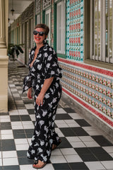 UNE PIECE in Magnolia Silhouette Black