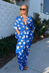 UNE PIECE in Magnolia Silhouette Blue