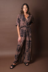 UNE PIECE Palazzo Pants in Palm Silhouette Chocolate