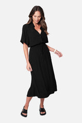 UNE PIECE Short Sleeve Button-Up Shirt in Black