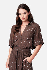 UNE PIECE Short Sleeve Button-Up Shirt in Chocolate Polka