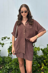 UNE PIECE Short Sleeve Linen Shirt in Chocolate