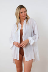 UNE PIECE in White