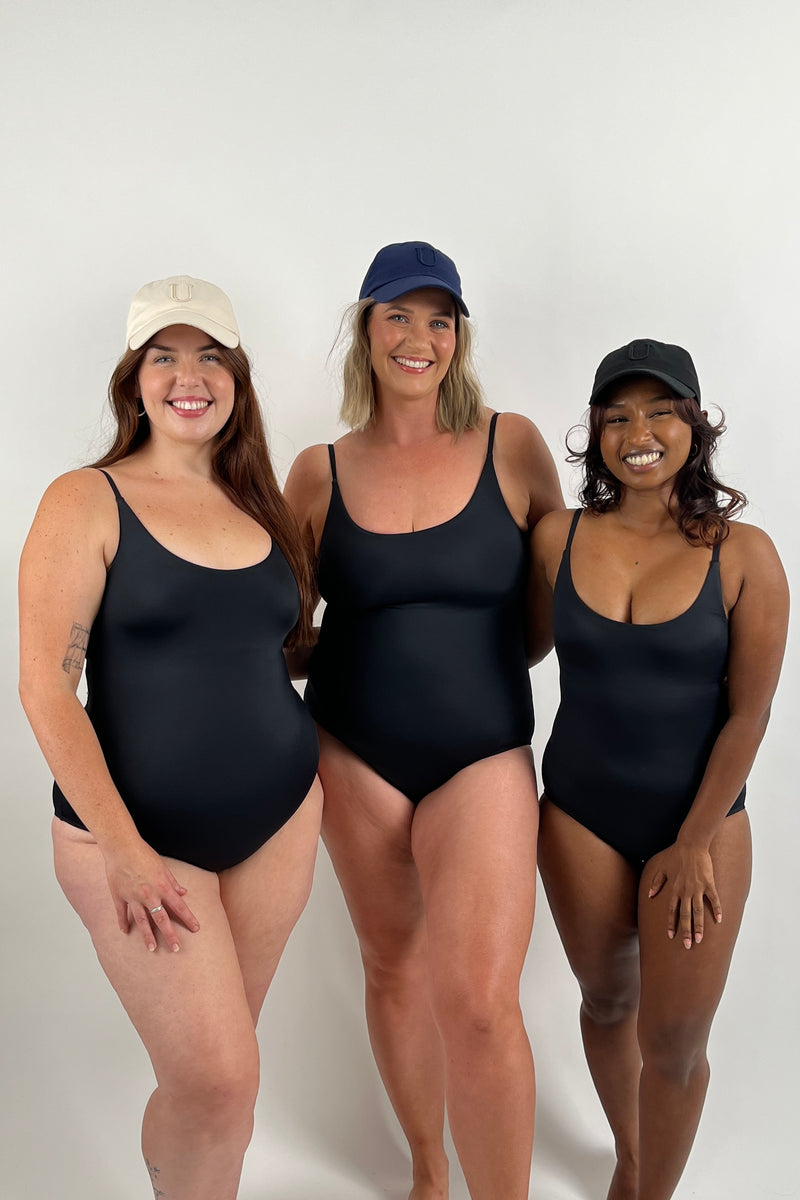 UNE PIECE-'U' Logo Cap BLACK